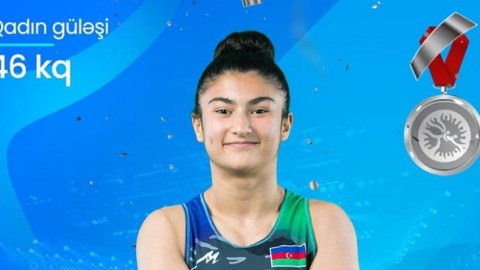 Güləşçimiz Avropada tarixi medal qazandı 
