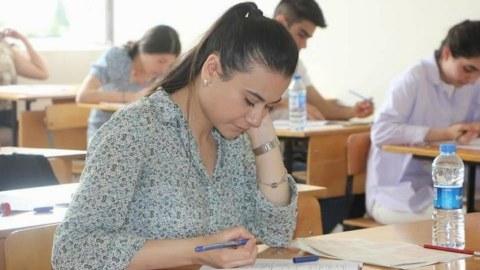 Bu gün 18 mindən çox abituriyent imtahan verir