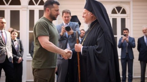 Zelenski Türkiyədə Patriarx Varfolomey ilə görüşdü