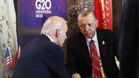 Ərdoğanla Bayden arasında NATO müzakirəsi