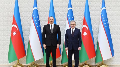 İlham Əliyev Şavkat Mirziyoyevə ZƏNG ETDİ