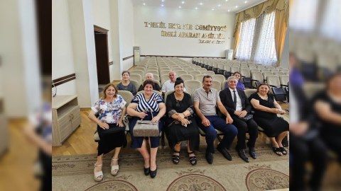 Keçmiş məzunlar 41 ildən sonra yenidən görüşdülər - FOTO