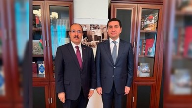 Hikmət Hacıyev Türkiyə səfiri ilə görüşdü 