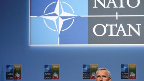 NATO soyuq müharibədən sonra ilk dəfə razılığa gəldi 