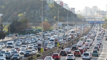 Bakıda 100-dən çox avtobus TIXACDA qalıb