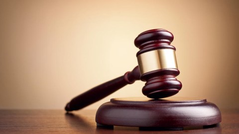 7 dövlət müəssisəsi hərraca çıxarılır