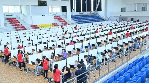 İlk imtahana 10 minə yaxın namizəd dəvət olunub