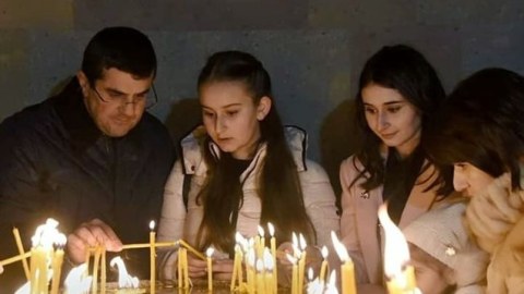 Arayikin qızları Xankəndidən QAÇDI