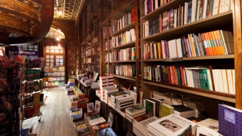 Rusiyada kitab bazarı tənəzzül edir
