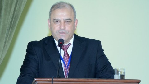 Elmi dərəcələri satan vəzifəli şəxsə cinayət işi AÇILDI