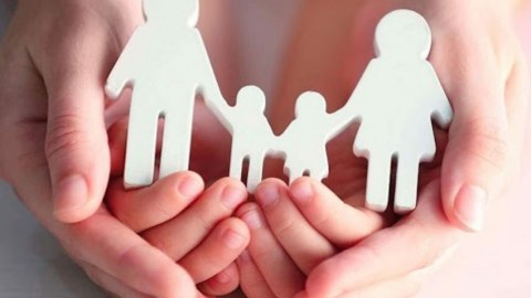 Valideynlərini itirmiş uşaqlarla bağlı qanun DƏYİŞDİ