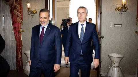 Fidan Stoltenberqlə danışıqlar apardı