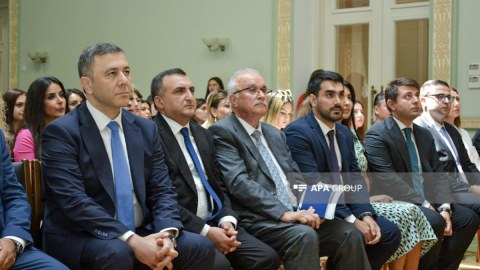 “Ana dili – Azərbaycan məktəbi” layihəsinin təqdimatı keçirilib - FOTOLAR