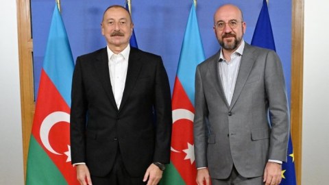 İlham Əliyev Şarl Mişelə təşəkkür etdi