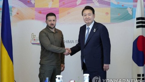 Koreya liderindən Kiyevə sürpriz səfər