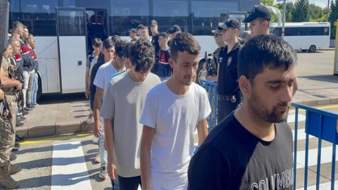 138 miqrant Türkiyədən DEPORTASİYA EDİLDİ