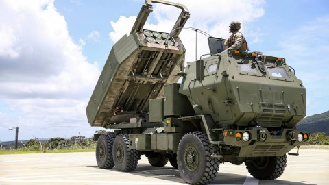 Estoniya 1 milyard avrodan çox sursat alacaq
