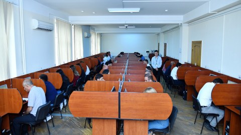 Hakimliyə namizədlər imtahan verdilər