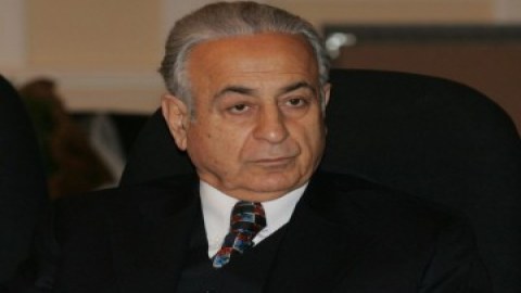 Prezidentdən tanınmış həkimlə bağlı SƏRƏNCAM