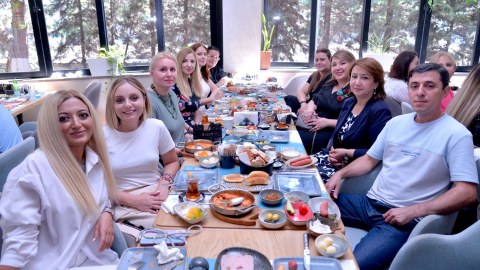 Təhsil İdarəsi jurnalistləri təbrik edib