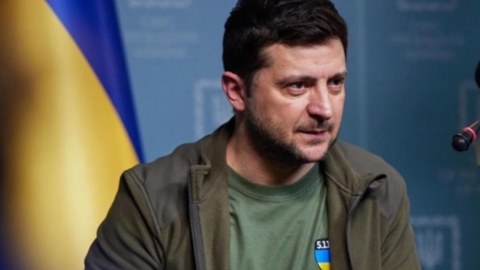 Zelenski onu tənqid edən səfiri işdən çıxardı
