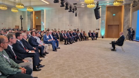 Bütün bunlar bizə əlavə imkanlar qazandırır - Prezident