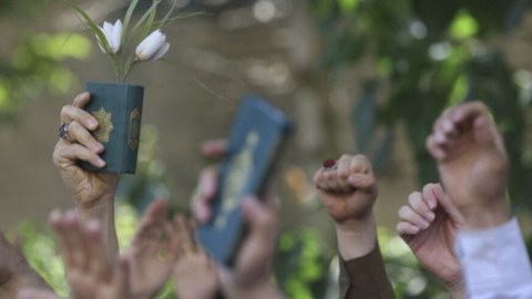 Bu ölkədə də Quran yandırıldı