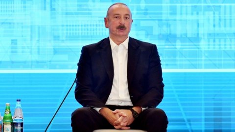 Prezident sosial medianı izləyir, bütün proseslərdən xəbərdardır