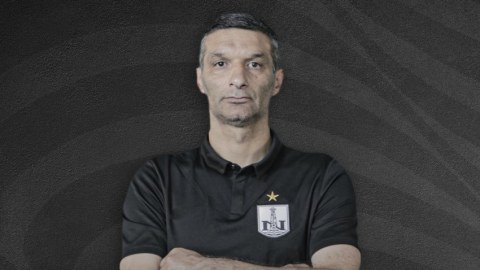 "Neftçi" onunla da yollarını ayırdı 