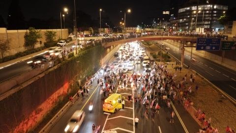 İsraildə kütləvi etirazlar davam edir - Polis sərt tədbirlər gördü