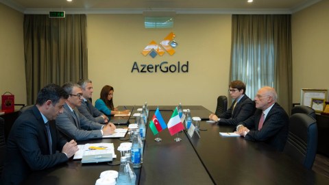 “AzerGold” sədri İtaliya səfirilə görüşüb