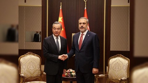 Hakan Fidan çinli həmkarı ilə görüşdü