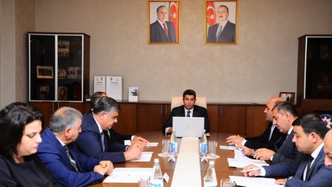 Şəhər İcra Hakimiyyətinin başçısı yanında Şura iclası keçirilib - FOTOLAR