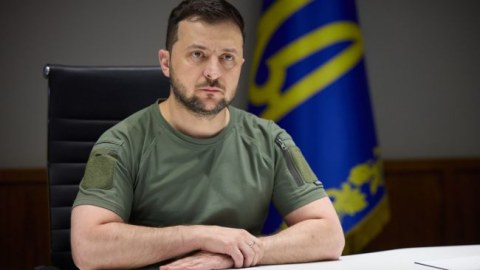 Zelenski Dneprə getdi, cəbhədəki vəziyyət müzakirə olundu