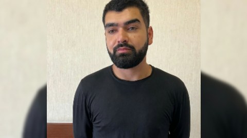 Həkim və aparıcıların adından istifadə edən dələduz SAXLANILDI