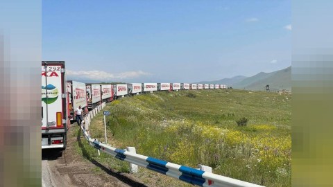 Ermənilər üçün iki yol: Ya TIR-lar geri qaytarılacaq, ya da...