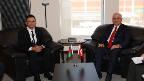 Müdafiə sənayesində əməkdaşlıq müzakirəsi