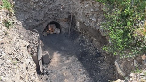 Şəkidə qanunsuz kömür quyusu aşkarlandı
