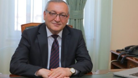 Separatçıların "parlament sədri" İSTEFA VERİR