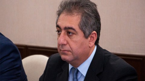 Qubad İbadoğlu həbsdə qaldı