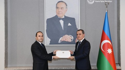 Tacikistanın yeni səfiri Bakıda - Nazir onu qəbul etdi