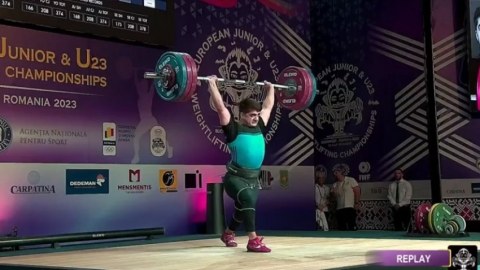 İdmançımız Buxarestdə gümüş medal qazandı 