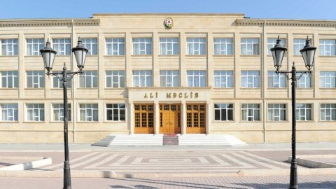 Naxçıvanın büdcə layihəsi növbədənkənar sessiyaya çıxarılır