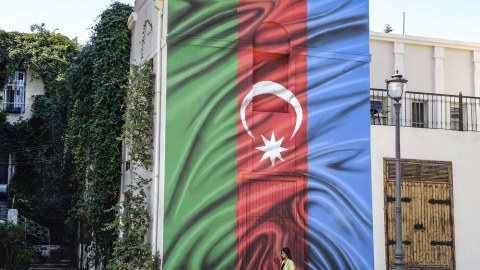 Dilimiz hörmətli olsa, bizim də hörmətimiz olacaq – Professordan TƏNQİD
