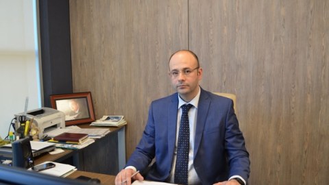 "Azərpoçt"un sədri vətəndaşlara müraciət etdi