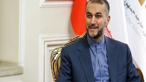İran XİN rəhbəri Pakistanda səfərdədir