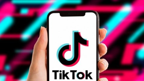 “TikTok” daha bir ölkədə qadağan edildi