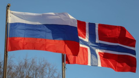 Rusiya Norveçi dost olmayan ölkə elan etdi
