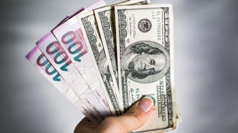Dolların sabaha olan MƏZƏNNƏSİ