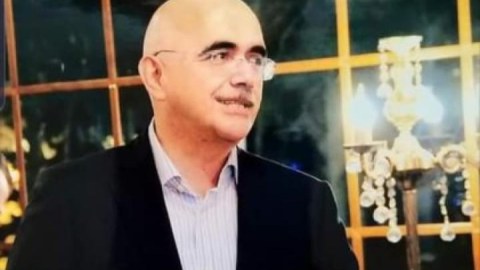 Hökumət rəsmisindən 4 milyon manat pul tələb edilib